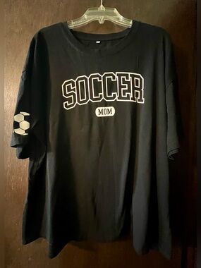 Black "Soccer Mom" Graphic Tee